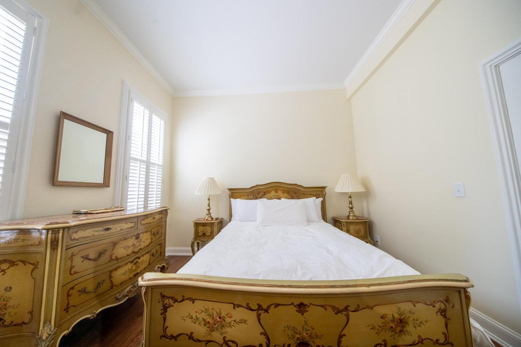 The Edenton Collection-The Granville Queen Inn Room photo
