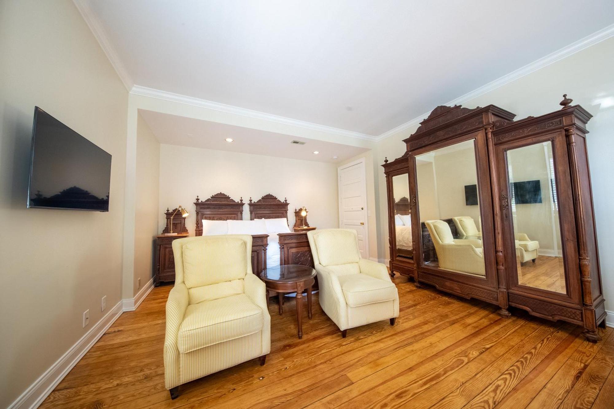 The Edenton Collection-The Granville Queen Inn Room photo